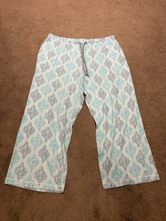 Midnight by Carole Hochman Other - Carole Hochman White and Light Blue capri pj bottoms 100% cotton size small